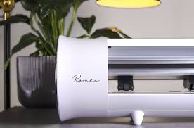 Romeo™ 24" High Definition Cutter by Siser