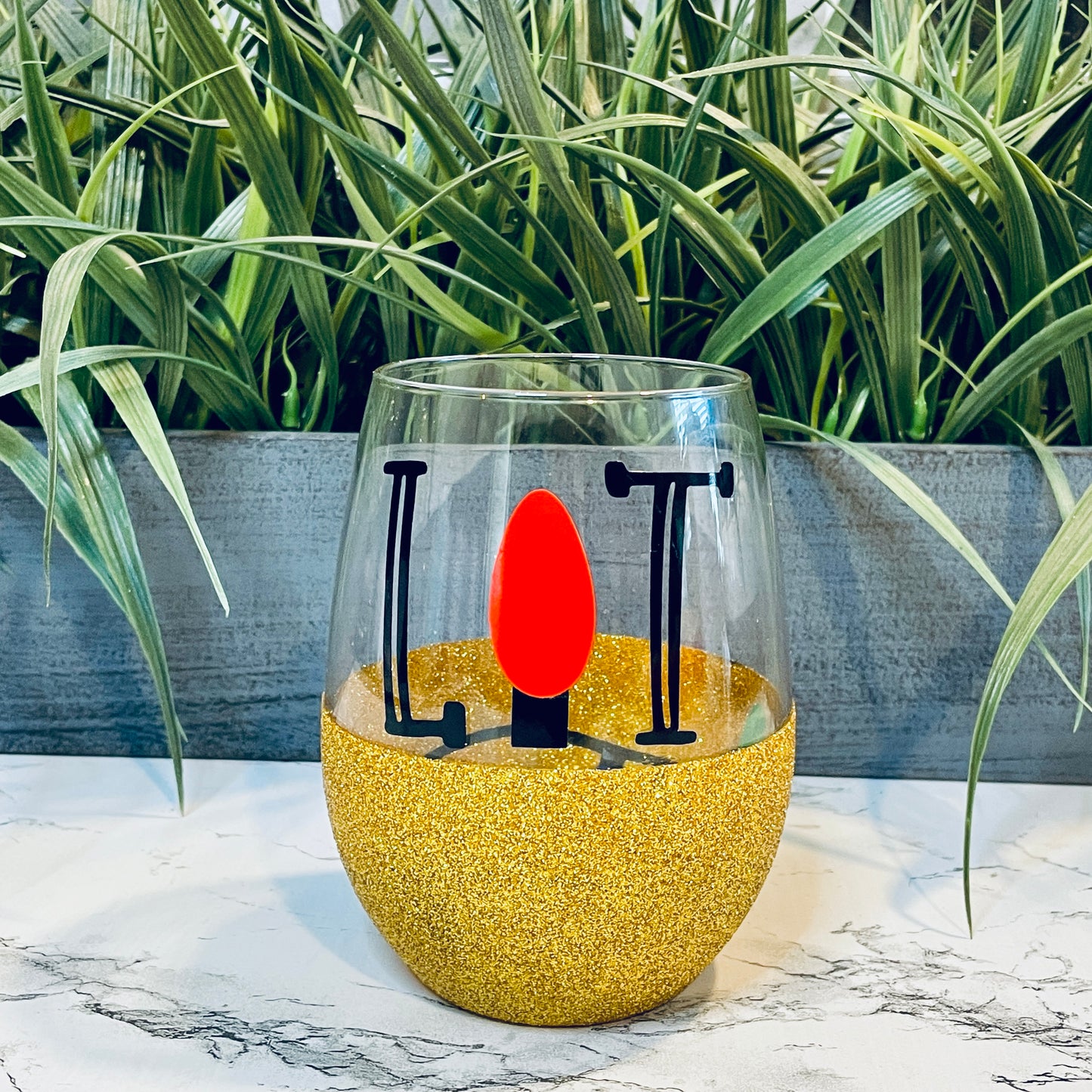 Christmas Wine Glass Cut File | SVG Cut File | Cricut Cut File | Silhouette Cut File|